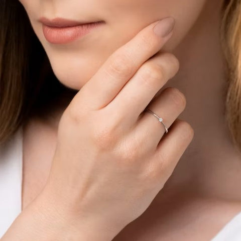 Inel Solitaire cu diamant 0.05ct aur alb de 18K