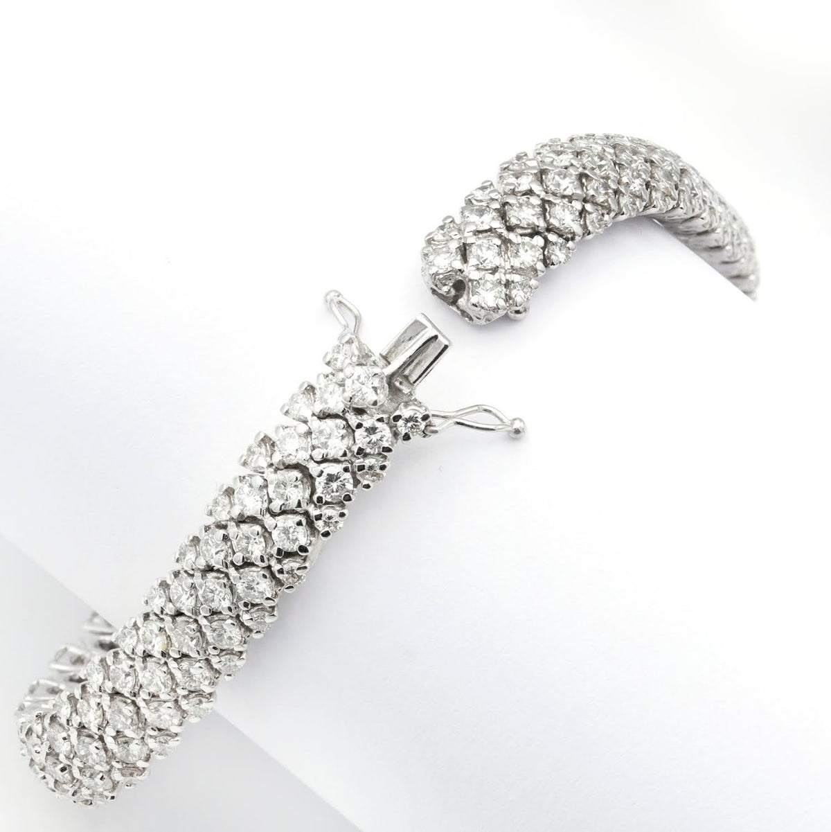 Tennis bracelet with 1.50ct black diamonds in 18K gold