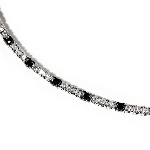 Bratara tennis cu diamante albe si negre 2.11ct din aur 18K