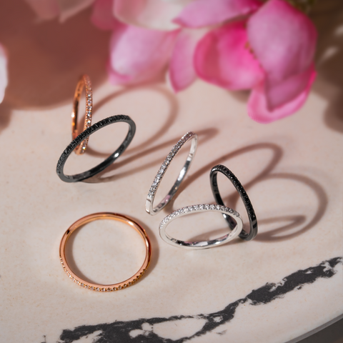 Inel cu Pave de diamante negre din aur alb rodiat negru de 18K