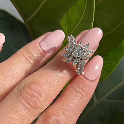 Inel Floare cu 1.51ct diamante din aur alb de 18k