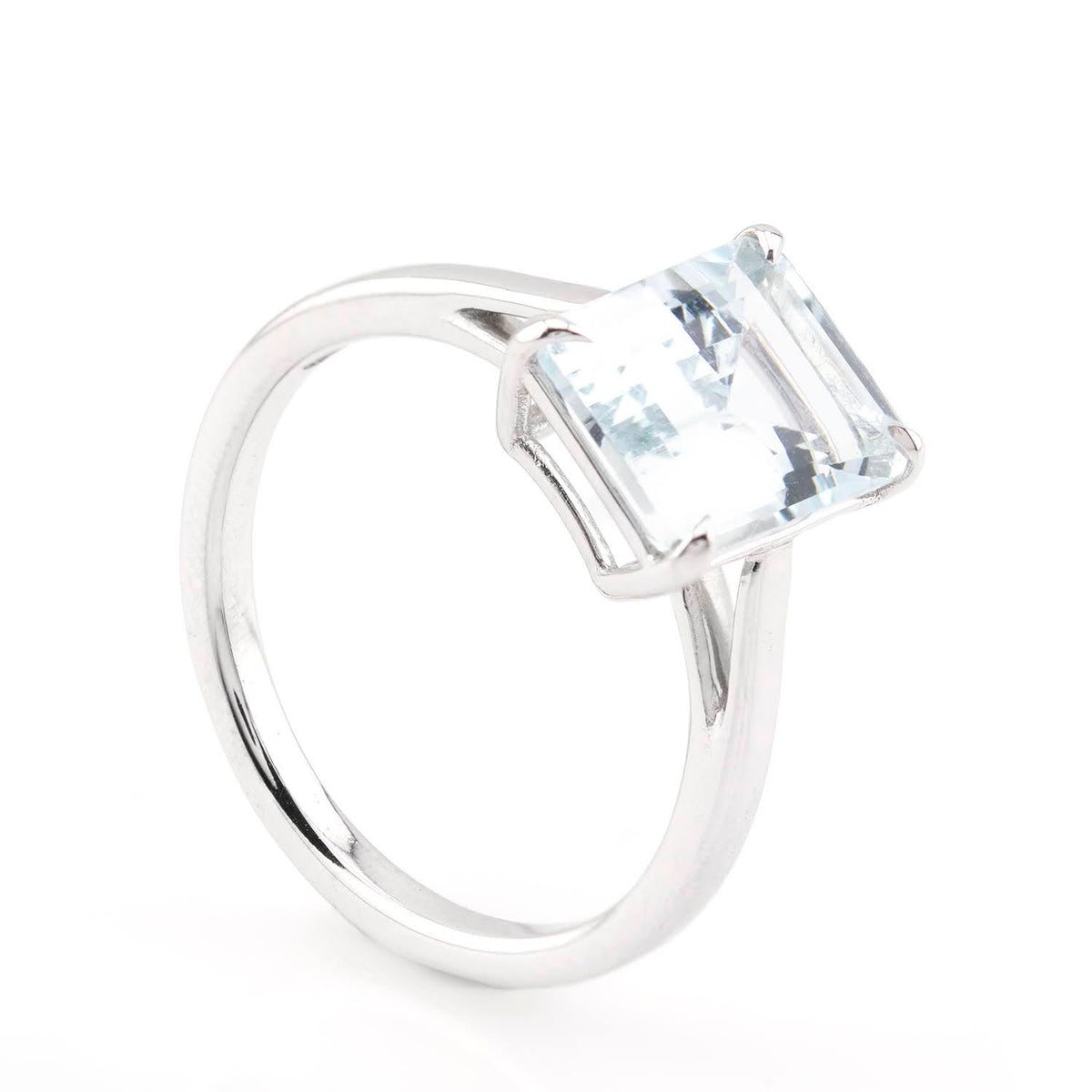 Inel de logodna Aquamarine 2.94ct din aur alb de 14K