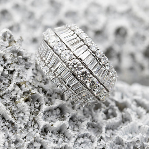18K white gold engagement ring with 0.50ct diamonds
